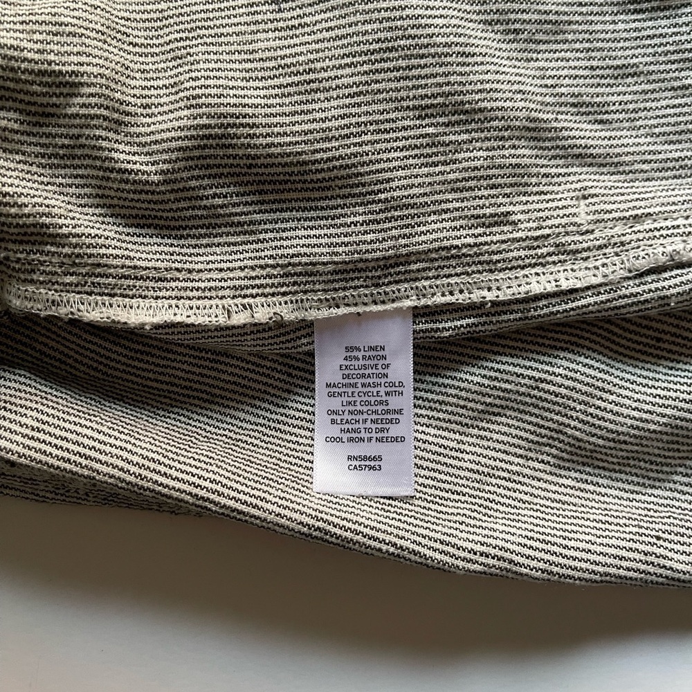 C.A.S.L.O.N Women's gray and withe striped, light and casual Sz Small - Picture 9 of 10